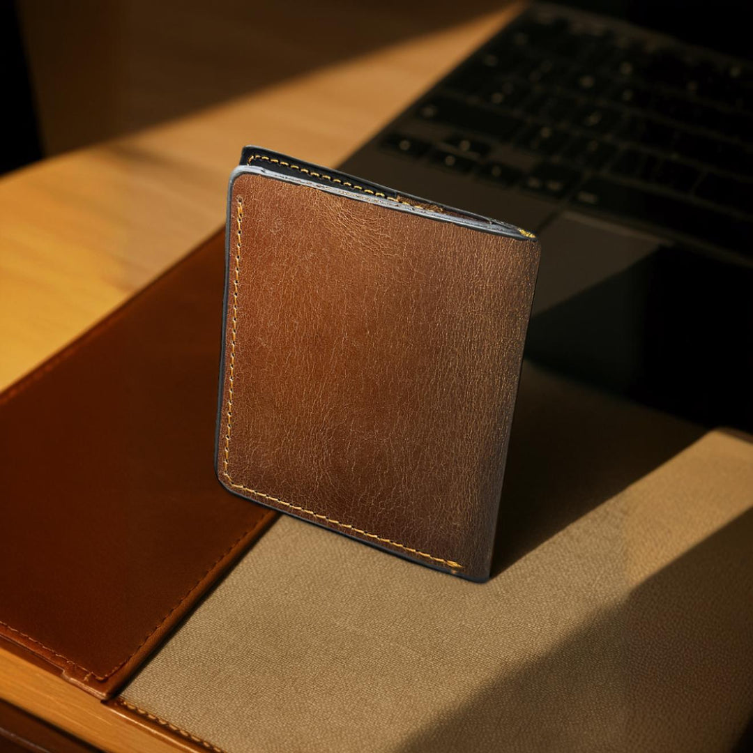 The Warp - Leather Cardholder Wallet - Brown