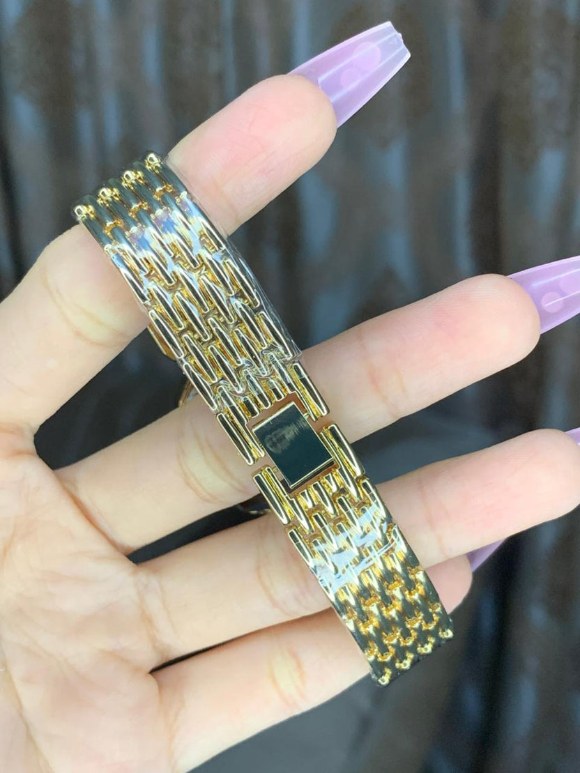 Rolex Women’s Luxury Rectangular Watch – Golden